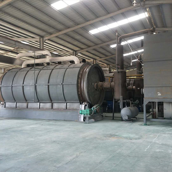 batch-type plastic pyrolysis equipment